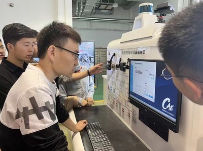 汽車工程系成功舉辦智能網聯汽車實訓設備專項培訓，深化通信與自動控制技術研究